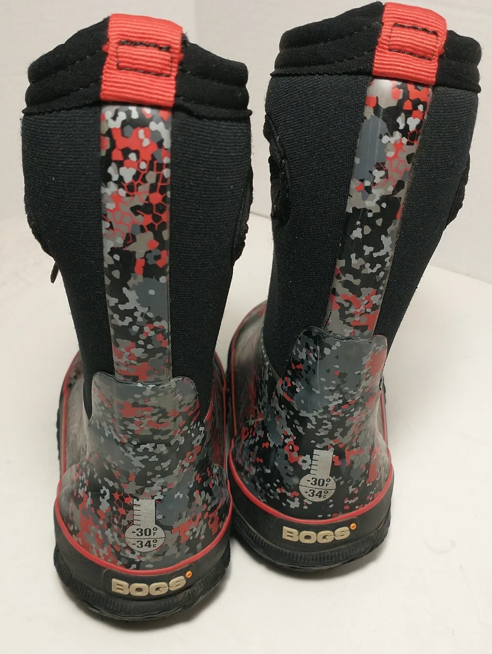 Bogs Classic Waterproof Winter Boot, Toddler Size 9, Red / Black, Rated -30°F
